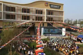 揭秘成都唯一公办国际小学：学区房中的战斗机，蒙小这样影响房价图片