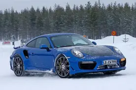 史上最强911 GT2 RS现形马力暴涨700匹图片