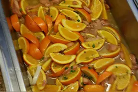 大学食堂现橙子炒肉，盘点那些学校食堂奇葩饭~图片