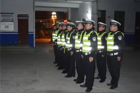 情感|因为你是警察图片