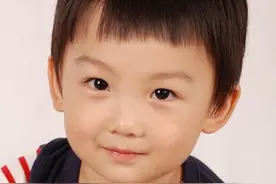 16款又帅又可爱的男童发型，有没有萌化你的心？图片