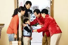 如何教孩子学会主动和别人打招呼图片