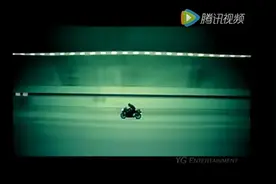 六哲《我好喜欢你》图片