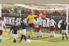 宝刀不老！45岁范德萨复出扑点球 退役5年他还能战图片