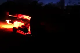 国外土豪自制的喷气卡丁车，开起来太爽了，感觉马上要起飞了！图片