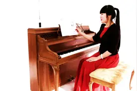 从零起步学钢琴公益课程 第三集 10分钟搞定《欢乐颂》图片