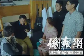 欲观看流浪汉帐篷 中国赴美游客当街遭黑人暴打图片