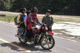 当拖拉机遇上暑假和汛期，老铁！慢点开！图片