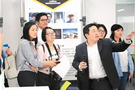 两岸记者探访成都台青创业园图片