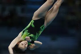 跳水——女子10米台：马来西亚选手张俊虹夺冠图片