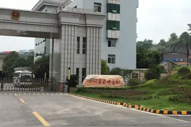 生命最后一刻依然牵系着没干完的工作图片