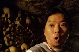 辣眼！高晓松自拍好娇嗔《越过山丘》致敬李宗盛图片