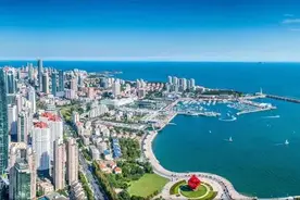 去海边避暑、吃海鲜、认识海洋动物，你想给孩子这样的暑假吗｜还能扬帆出海图片