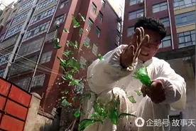 郑州大叔46年练气功 一掌劈碎大水缸图片