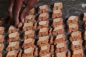 纯手工摩洛哥马赛克瓷砖制作过程，这工艺...默默献上膝盖图片