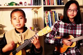 最可爱小学小学音乐老师，这样带着学生一起唱歌图片