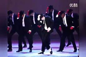 最炫民族风果然是第一神曲 就算杰克逊的舞蹈也逃不过神同步！图片