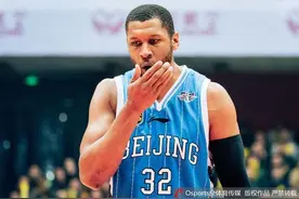 曝北京队不与莫里斯解约 新赛季留俩内线外援图片