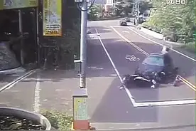 监控：台湾高中生驾車酿惨烈车祸全过程图片