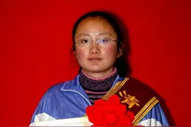 张凯丽：笑对生活 收获美好明天图片