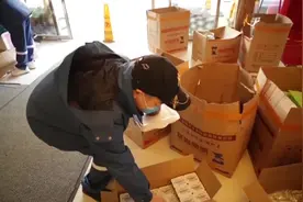 故事人生 | 抗疫一线女性医护“平凡的”难处视频封面
