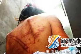 媳妇惨遭公婆暴打 丈夫一旁袖手旁观图片