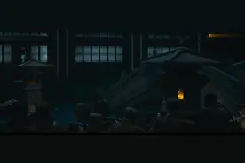 金鸡与蜈蚣对决，堪比好莱坞大片，太好看了图片