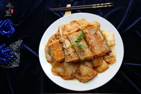 刀鱼扒白菜的做法图片