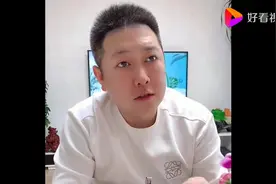搞笑父女俩，接下来的一段对话亮了，这孩子真有意思图片