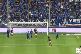 热尔维尼奥再现齐达内世纪进球！一脚飘逸的左脚凌空天外飞仙预定本赛季最佳进球！视频封面