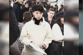 权志龙美甲被吐槽 网友：美甲只服李弘基视频封面
