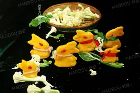 小白兔乖乖~妈妈回来了！图片