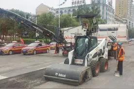 大型施工机械引关注图片