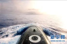 “深海铁拳”精神，奏响强军梦时代强音图片