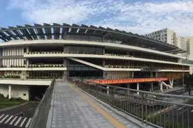 市一医院附近，近千个停车位8月投用！图片