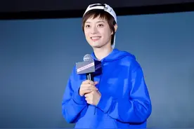 欧珀莱代言人孙俪骑行见面会 活力挥洒素颜美图片