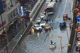暴雨冰雹十级大风 四川南充主城大面积停电图片