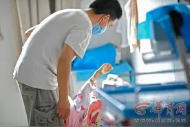 宝鸡女孩患白血病 父亲愿用下辈子还“救命债”图片