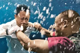 《战狼2》：吴京真的很拼！图片