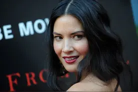 利用雀斑打造“小可爱”妆容是今夏时尚图片