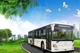 公交服务 点亮城市文明之光图片