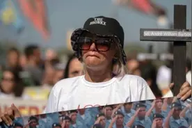 里约贫民窟暴力犯罪再抬头：孩子不敢出门上学，警方被批无为图片