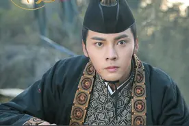 甜！《醉玲珑》玲珑夫妇情侣蝴蝶结大秀恩爱图片