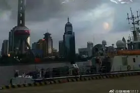 上海北外滩现海市蜃楼？市气象局：图片P得太假，系谣言图片