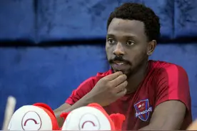 上游专访|费尔南多:找重庆女友？这得看缘分；成为归化球员？现在不好说图片