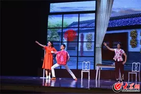 定陶区两夹弦优秀剧目展演今晚在镜湖广场上演图片
