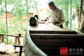 咸宁7旬老人造船60多年 祖传三代手艺如今将失传图片