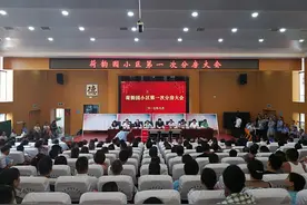 支持城市建设发展 秀峰居民喜获新房图片