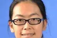 「问答」我女儿1岁多，现在老喜欢上牙咬着下嘴唇，特别是睡觉前，需要纠正吗？不管她又怕牙长歪了图片