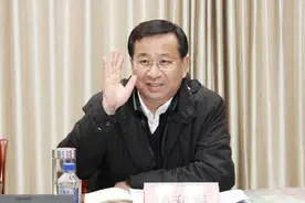 新兴际华集团党委书记戴和根任中国化学集团董事长、党委书记图片